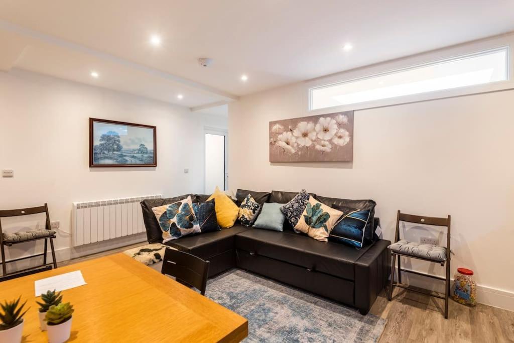 Comfortable Flat Close To The